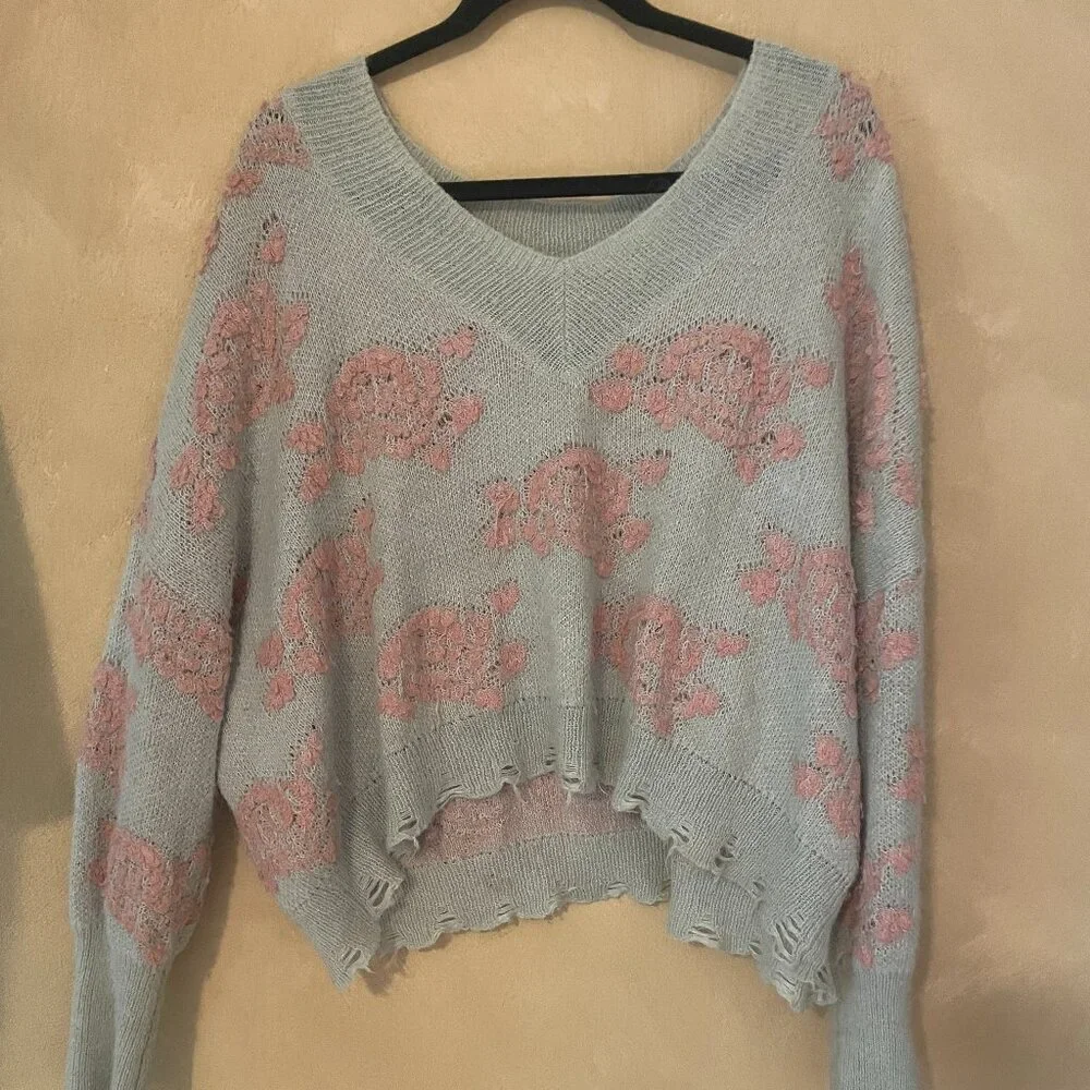 V-neck Sweater with Roses - Picture 1 of 2